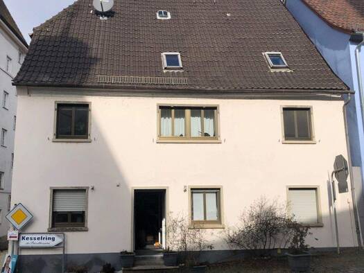 Mehrfamilienhaus zum Kauf 283.000 € 10 Zimmer 275 m² 173 m² Grundstück frei ab sofort Marktsteft 97342