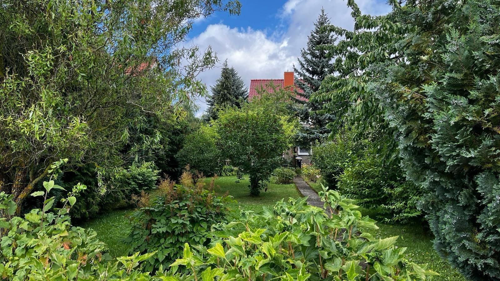 Schloss zum Kauf 128.500 € 7 Zimmer 90 m²<br/>Wohnfläche 637 m²<br/>Grundstück ab sofort<br/>Verfügbarkeit Menteroda Unstruttal 99996