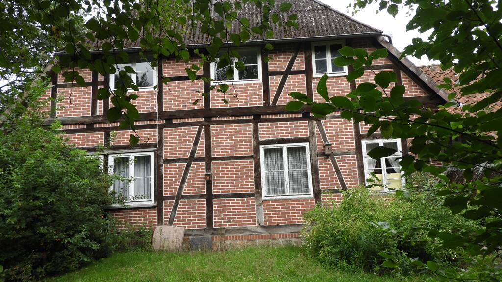 Haus zum Kauf 250.000 € 7 Zimmer 190 m² 78.961 m² Grundstück frei ab sofort Krummühle 4 Knesebeck Wittingen 29379