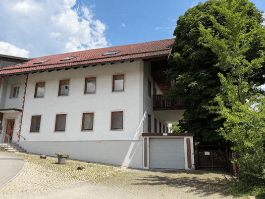Mehrfamilienhaus zum Kauf 675.000 € 11 Zimmer 562 m² 920 m² Grundstück Dr.-Gäch-Straße 2 Schwarzach Schwarzach 94374