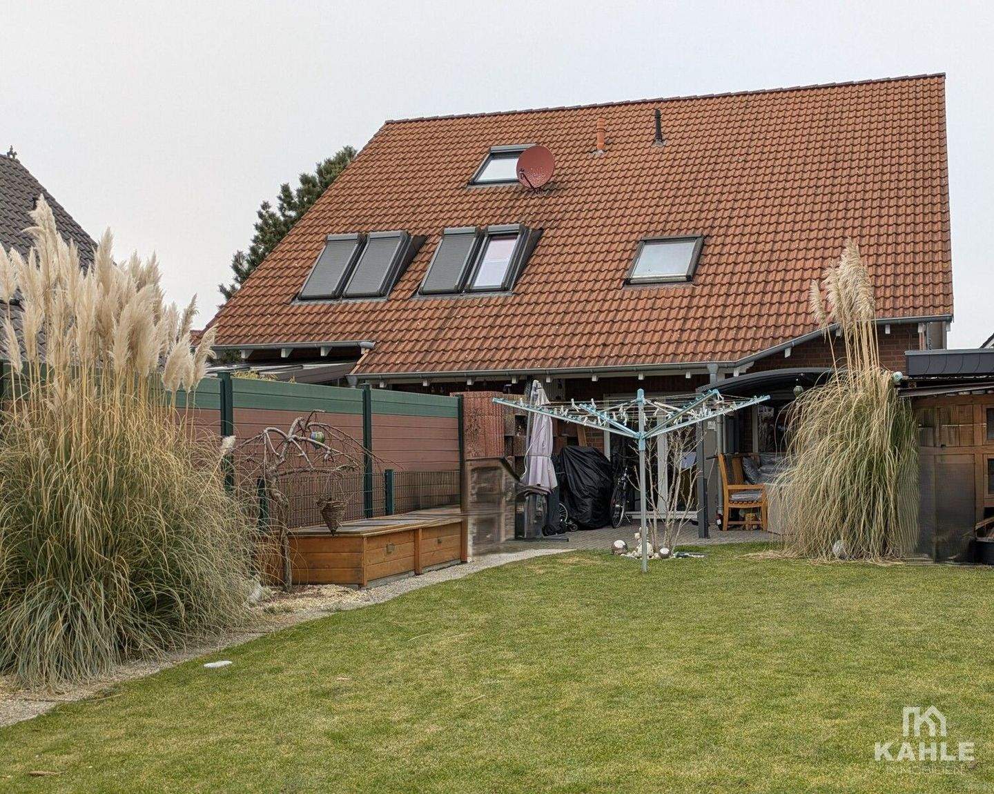 Immobilie in Sassenberg - Wohnen+Arbeiten+Familienleben! Doppelhaushälfte in Sackgassenlage von Sassenberg - Bild 0