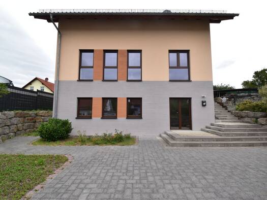 Haus zur Miete 1.599 € 7 Zimmer 209 m² 550 m² Grundstück Dietzhausen Suhl 98529