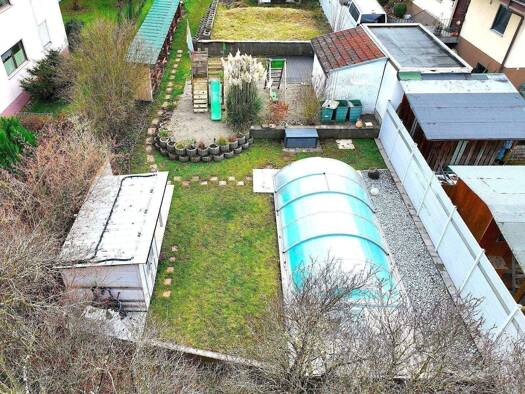 Mehrfamilienhaus zum Kauf 550.000 € 7 Zimmer 224 m² 782 m² Grundstück frei ab sofort Bucher Straße 14 Böbingen Böbingen an der Rems 73560