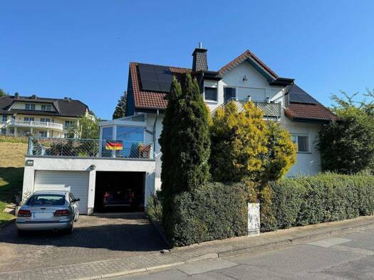 Mehrfamilienhaus zum Kauf 399.000 € 8 Zimmer 217 m² 657 m² Grundstück Naumburg 34311