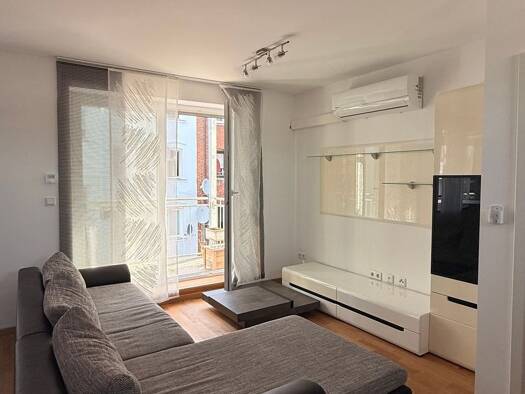 Wohnung zur Miete 1.100 € 2 Zimmer 60,5 m² Geschoss 2/4 frei ab 01.08.2026 Richard-Wagner-Straße 50 Südstadt Fürth 90763