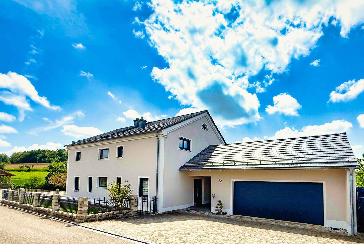 House in Rennertshofen, Landkreis Neuburg-Schrobenhausen - Mehr