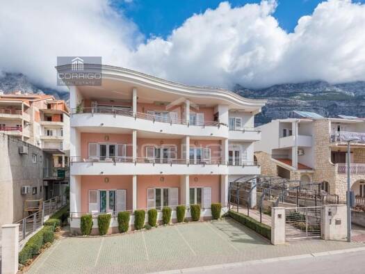 Haus zum Kauf 1.200.000 € 10 Zimmer 409 m² Makarska