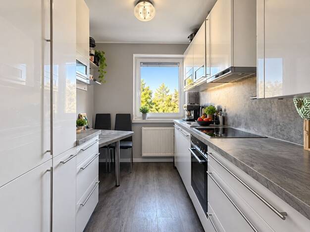 Wohnung zur Miete 595 € 3 Zimmer 70 m² 3. Geschoss frei ab sofort Gustav-Bachmann-Straße 32 Damaschkestraße Halle (Saale) 06130