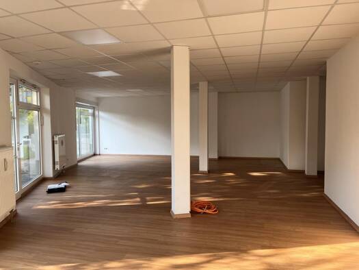 Verkaufsfläche zur Miete provisionsfrei 895 € 3 Zimmer 173 m² Verkaufsfläche teilbar ab 173 m² Bischofswerda 01877