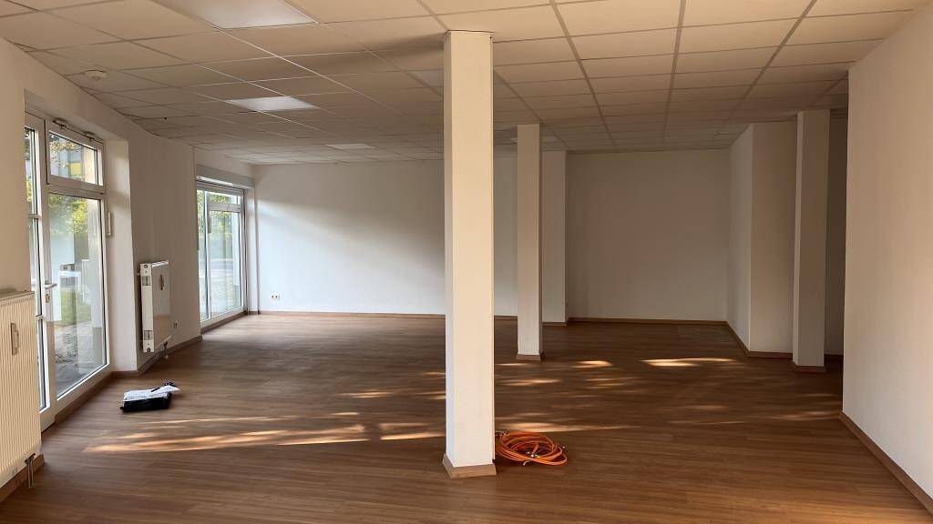 Verkaufsfläche zur Miete provisionsfrei 895 € 3 Zimmer 173 m² Verkaufsfläche teilbar ab 173 m² Bischofswerda 01877