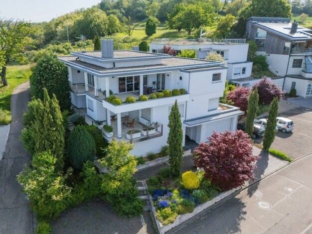 Einfamilienhaus zum Kauf 980.000 € 7 Zimmer 330,2 m² 763 m² Grundstück Bamlach Bad Bellingen 79415