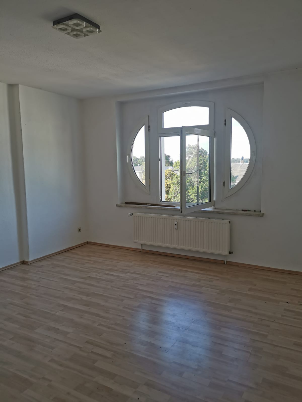 Maisonette zur Miete 284 € 2 Zimmer 62,8 m²<br/>Wohnfläche 4.<br/>Geschoss ab sofort<br/>Verfügbarkeit Pausaer Str. 122 Haselbrunn Plauen 08525