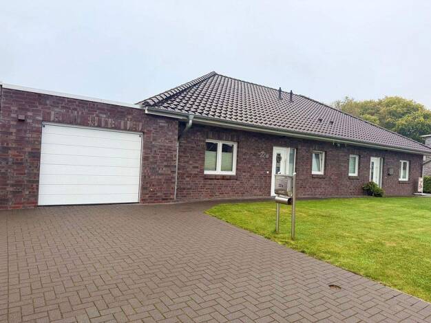 Doppelhaushälfte zum Kauf provisionsfrei 290.000 € 3 Zimmer 96 m² 324 m² Grundstück frei ab 01.03.2026 Ramsloh Saterland 26683