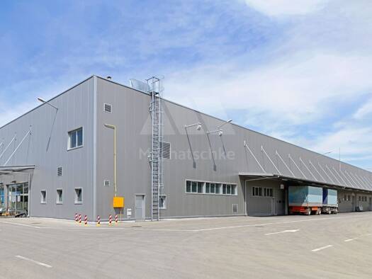 Lagerhalle zur Miete 4,70 € 2.100 m² Lagerfläche Langwasser Nürnberg 90471