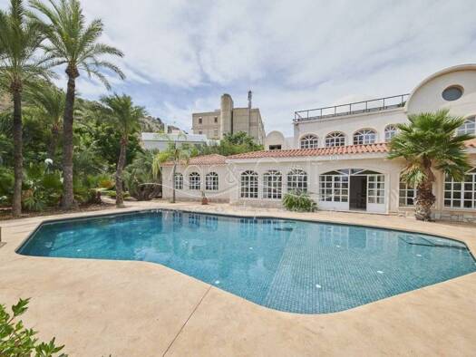 Chalet zur Miete 15.000 € 5 Zimmer 1.290 m² Avenida ALBUFERETA 55 Alicante 03016