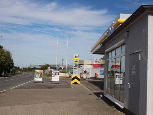 Ladenfläche zum Kauf 599.000 € 5 Zimmer 43 m² Verkaufsfläche teilbar ab 55 m² Groß-Rohrheim 68649