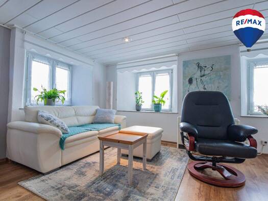 Doppelhaushälfte zum Kauf 249.000 € 5 Zimmer 130 m² 525 m² Grundstück Untermettingen Ühlingen-Birkendorf 79777