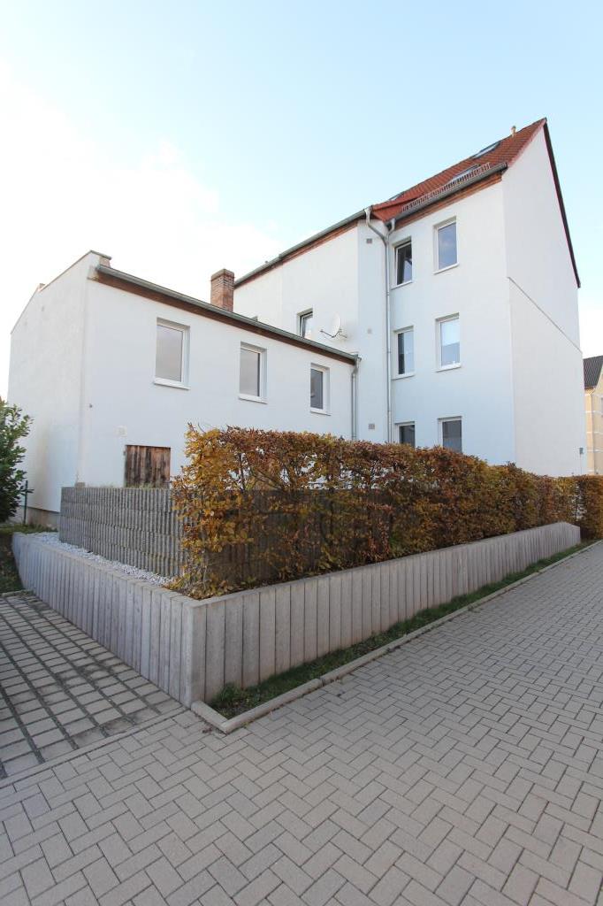 Mehrfamilienhaus zum Kauf als Kapitalanlage geeignet 129.000 € 9 Zimmer 205 m²<br/>Wohnfläche 148 m²<br/>Grundstück Meuselwitz Meuselwitz 04610