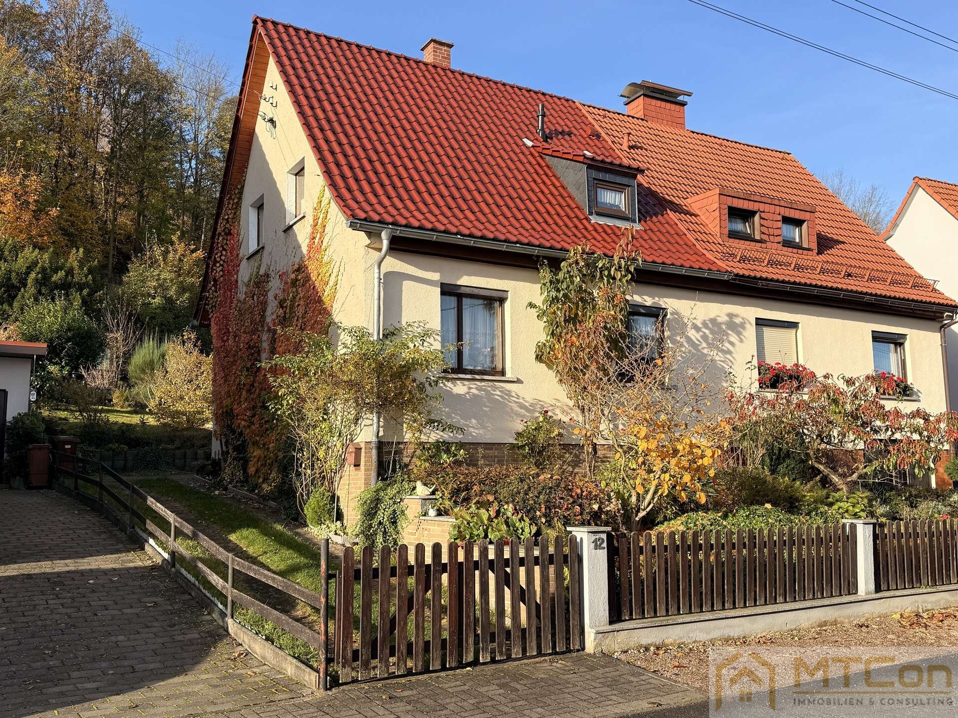 Doppelhaushälfte zum Kauf 198.500 € 4 Zimmer 84 m²<br/>Wohnfläche 365 m²<br/>Grundstück ab sofort<br/>Verfügbarkeit Ilmenau Ilmenau 98693