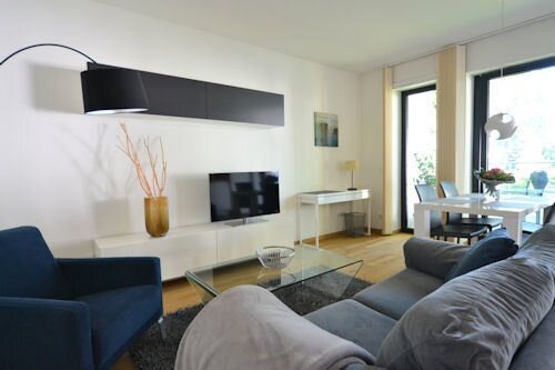 Wohnung zur Miete Wohnen auf Zeit 1.800 € 2 Zimmer 57 m²<br/>Wohnfläche 01.02.2025<br/>Verfügbarkeit Müngersdorf Köln 50933