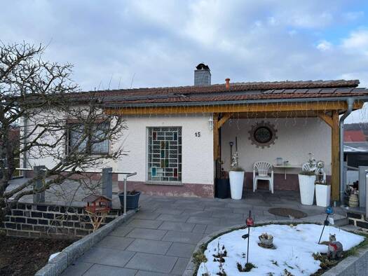 Haus zur Miete 640 € 3 Zimmer 80 m² 800 m² Grundstück Vacha 36404