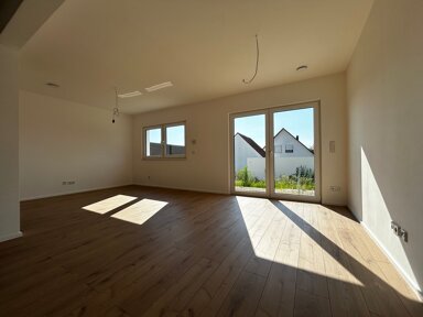 Doppelhaushälfte zum Kauf provisionsfrei 555.000 € 4 Zimmer 110,6 m² 400 m² Grundstück Rehenbühl Pfofeld 91738