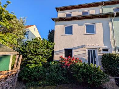 Haus zum Kauf provisionsfrei 750.000 € 4 Zimmer 135 m² 381 m² Grundstück Isarstraße - Lechstraße Regensburg 93059