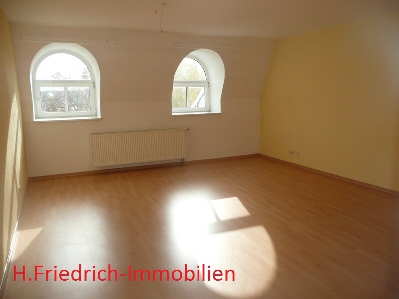 Wohnung zur Miete 330 € 2 Zimmer 72,7 m²<br/>Wohnfläche ab sofort<br/>Verfügbarkeit Poststraße 1 Osterburg Osterburg (Altmark) 39606