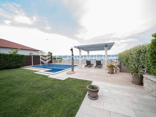 Haus zum Kauf 2.500.000 € 4 Zimmer 247 m² Sveti Petar na Moru Sveti Filip i Jakov 23000