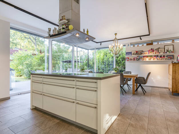 Einfamilienhaus zum Kauf 1.699.000 € 7 Zimmer 240 m² 847 m² Grundstück Hamburg 22143