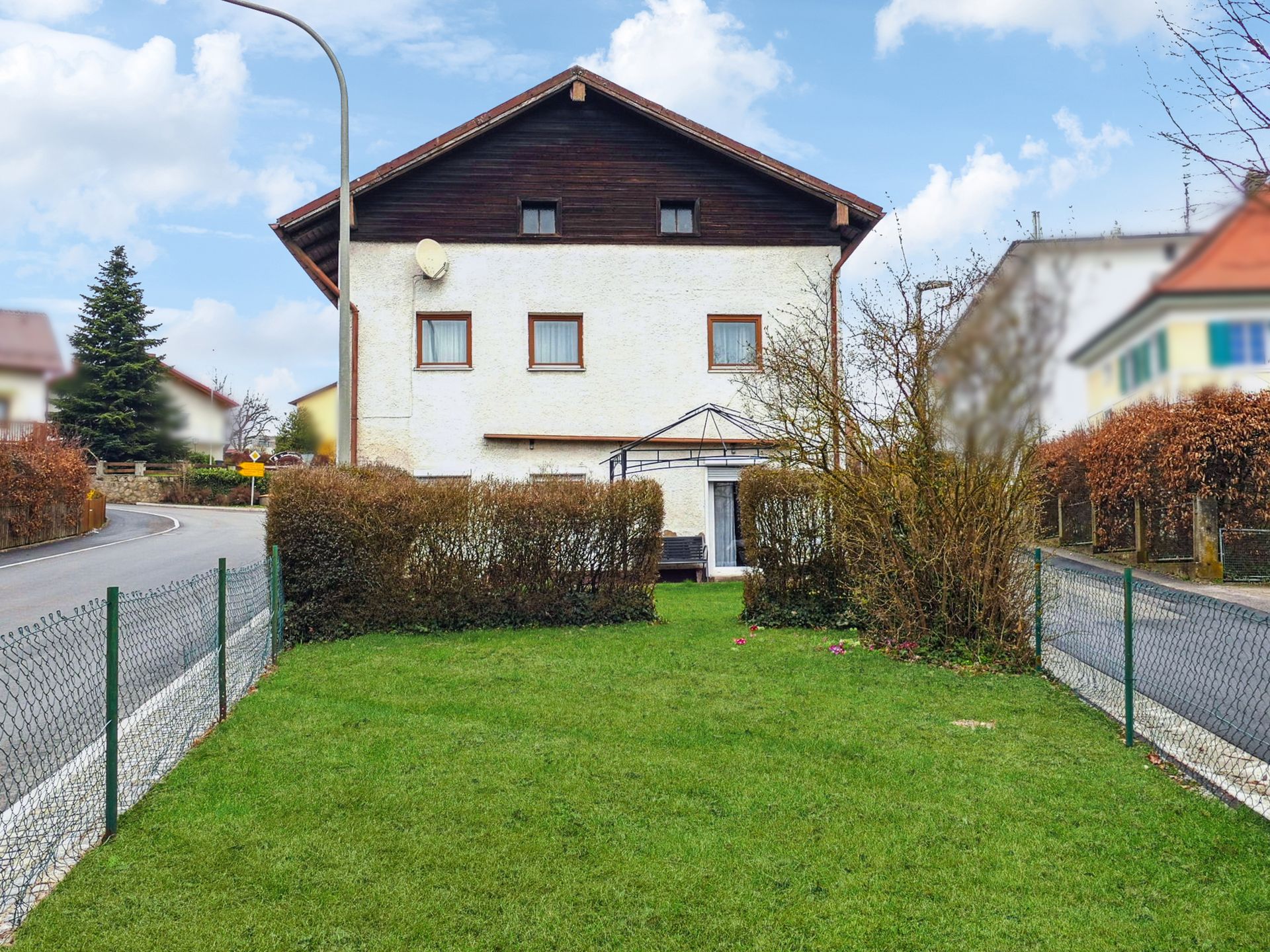 Einfamilienhaus zum Kauf 7 Zimmer 192 m²<br/>Wohnfläche 453 m²<br/>Grundstück Griesbach Bad Griesbach im Rottal 94086