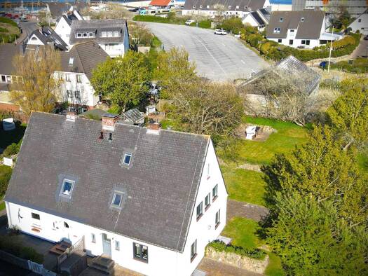 Haus zum Kauf 7 Zimmer 181 m² 540 m² Grundstück Tinnum Sylt 25980
