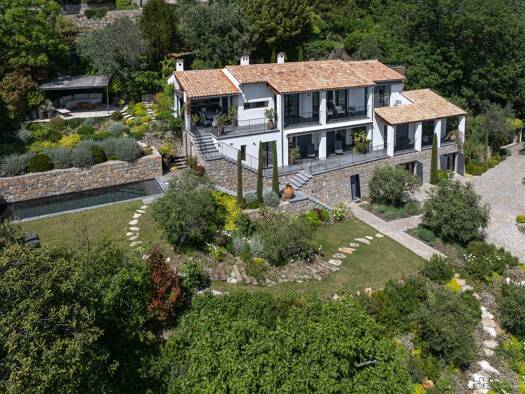 Einfamilienhaus zum Kauf 3.328.000 € 353 m² 5.994 m² Grundstück Fayence 83440