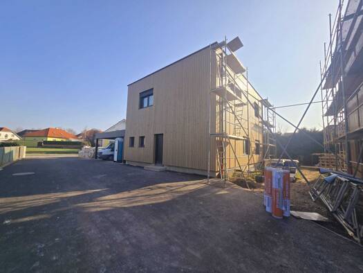 Einfamilienhaus zum Kauf - Erstbezug 590.000 € 4 Zimmer 155 m² 318 m² Grundstück Zwölfaxing 2322