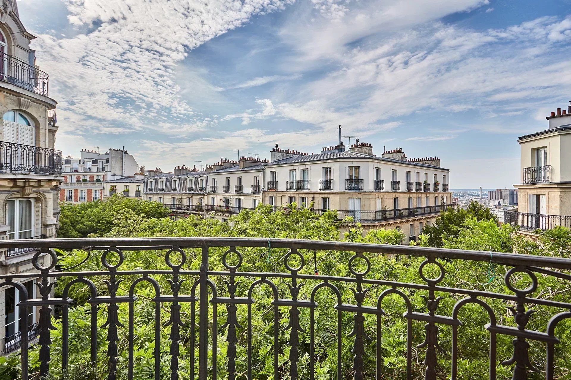 Apartment zum Kauf 1.560.000 € 3 Zimmer 111,5 m²<br/>Wohnfläche 5.<br/>Geschoss Montmartre Paris 18ème 75018