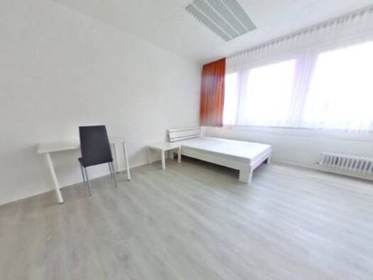 Studio zur Miete 530 € 1 Zimmer 30,6 m² 1. Geschoss frei ab 01.06.2026 Kirchheimer Straße 25 Ruit Ostfildern 73760