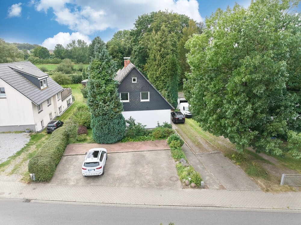 Einfamilienhaus zum Kauf 630.000 € 12 Zimmer 253 m²<br/>Wohnfläche 1.406 m²<br/>Grundstück Niendorf/Ostsee Timmendorfer Strand / Niendorf 23669