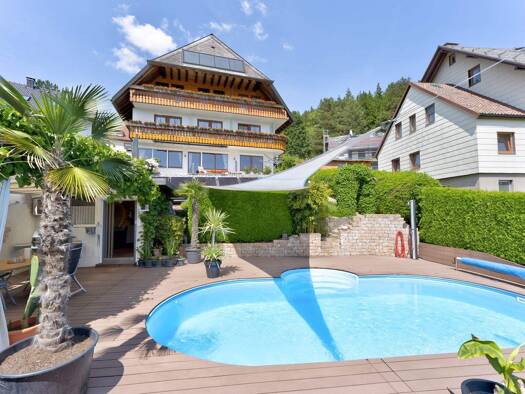 Einfamilienhaus zum Kauf 1.250.000 € 15 Zimmer 584 m² 985 m² Grundstück Schonach im Schwarzwald 78136