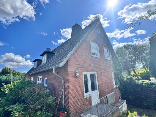 Haus zum Kauf 395.000 € 4 Zimmer 105 m² 557 m² Grundstück frei ab sofort Molfsee 24113