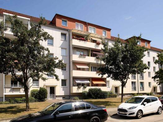 Wohnung zur Miete 581 € 3 Zimmer 55,8 m² 4. Geschoss A.-Saefkow-Str. 3 Südstadt Neubrandenburg 17033