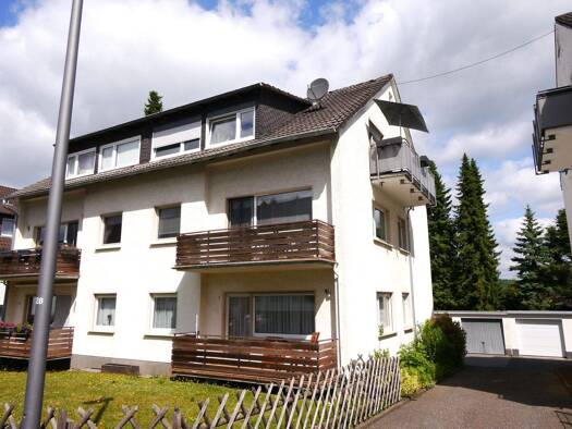 Mehrfamilienhaus zum Kauf als Kapitalanlage geeignet 959.000 € 18 Zimmer 384 m² 746 m² Grundstück Feldbergstraße 42 Bleidenstadt Taunusstein 65232