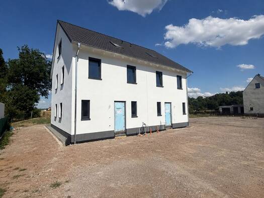 Doppelhaushälfte zum Kauf - Erstbezug 493.000 € 5 Zimmer 123 m² 488 m² Grundstück frei ab sofort Erdmannshain Naunhof 04683