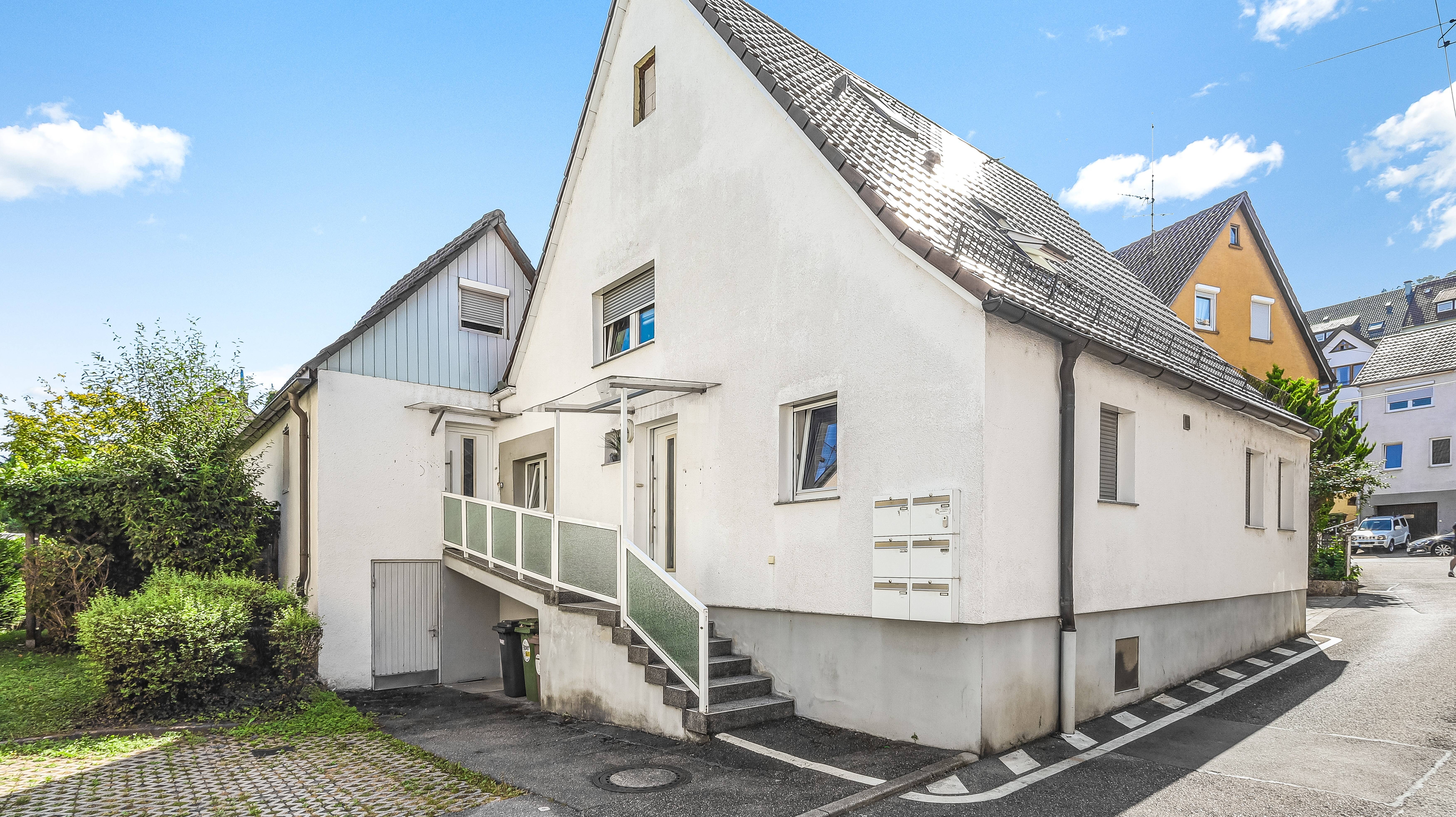 Mehrfamilienhaus zum Kauf 995.000 € 9 Zimmer 300 m²<br/>Wohnfläche 581 m²<br/>Grundstück Wangen Stuttgart 70327