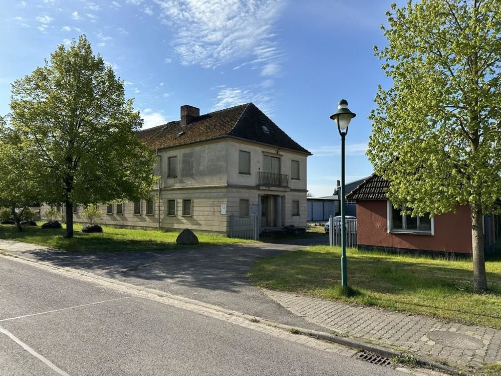 Haus zum Kauf 129.900 € 1.117 m²<br/>Wohnfläche 1.868 m²<br/>Grundstück Priborn 17209