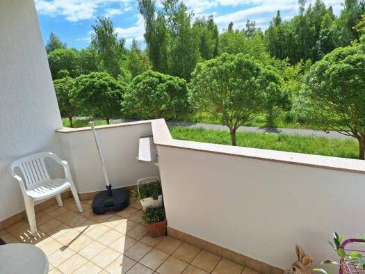 Studio zur Miete 470 € 3 Zimmer 85 m² 2. Geschoss frei ab 01.03.2026 Bieblach-Ost Gera 07552