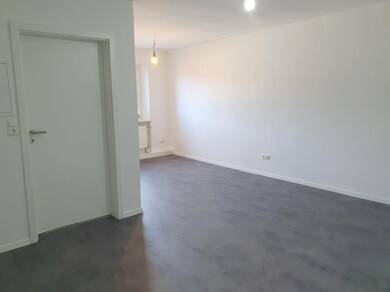 Wohnung zur Miete 420 € 2 Zimmer 37 m² Winkerling Maxhütte-Haidhof 93142
