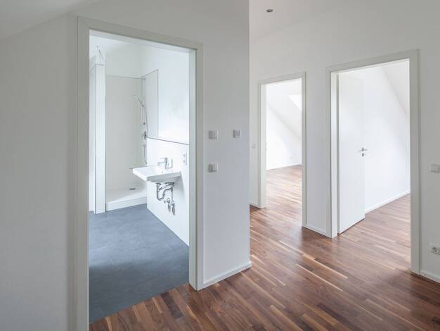 WG-Zimmer zur Miete 1.350 € 3 Zimmer 77,4 m² 2. Geschoss Kirchplatz 37 Gartenberg Geretsried 82538