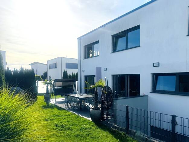 Einfamilienhaus zum Kauf 1.199.000 € 8 Zimmer 255 m² 525 m² Grundstück Laupheim Laupheim 88471