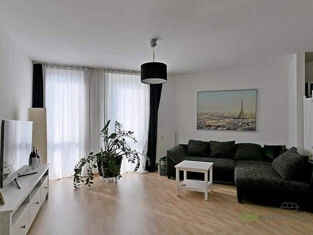 Wohnung zur Miete 360 € 2 Zimmer 55,6 m² 2. Geschoss frei ab 01.06.2026 Meiningen 98617
