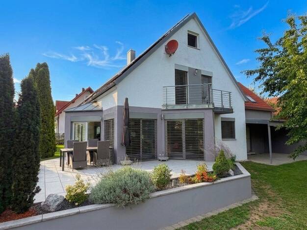 Einfamilienhaus zum Kauf provisionsfrei 569.000 € 6 Zimmer 200 m² 723 m² Grundstück Hienheim Neustadt a.d.Donau 93333